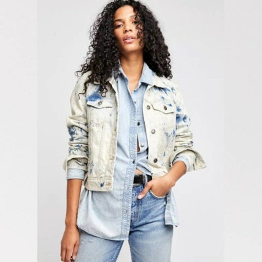 Free People Rumors Jones Tie Dye Blue Denim Jacket NWT - Size Large